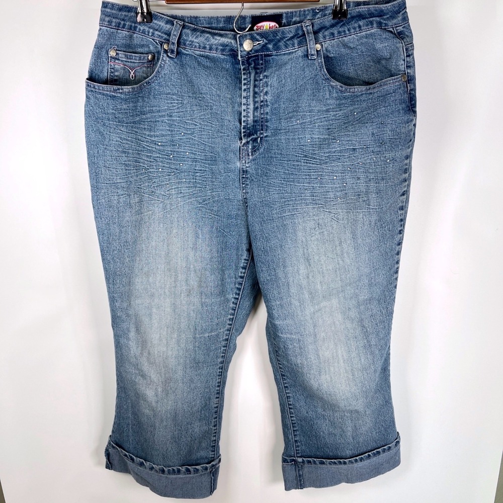 Zoey Beth Plus Womens 1X Capri Jeans Medium Wash Rhinestone Star Y2K
